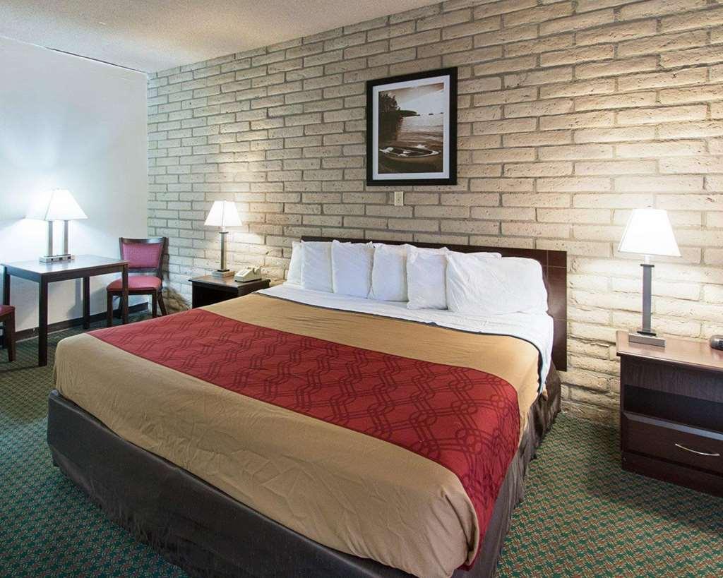 Econo Lodge San Angelo Habitación foto