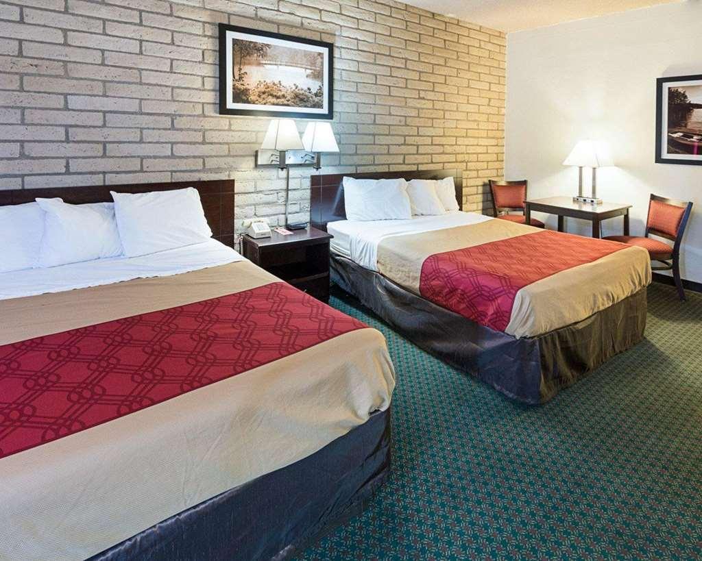 Econo Lodge San Angelo Habitación foto